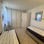 Вилла T3 Climatisee Avec Wifi, Proche Plage, 5 Pers - Fr-1-81-620 *