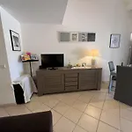 T3 Climatisee Avec Wifi, Proche Plage, 5 Pers - Fr-1-81-620 * Ле Баркарес
