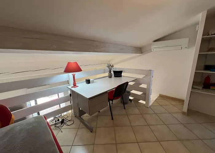 T3 Climatisee Avec Wifi, Proche Plage, 5 Pers - Fr-1-81-620 Villa *