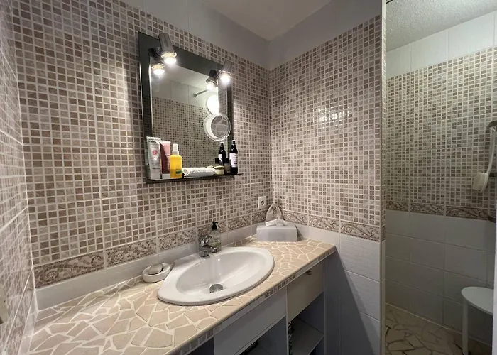 T3 Climatisee Avec Wifi, Proche Plage, 5 Pers - Fr-1-81-620